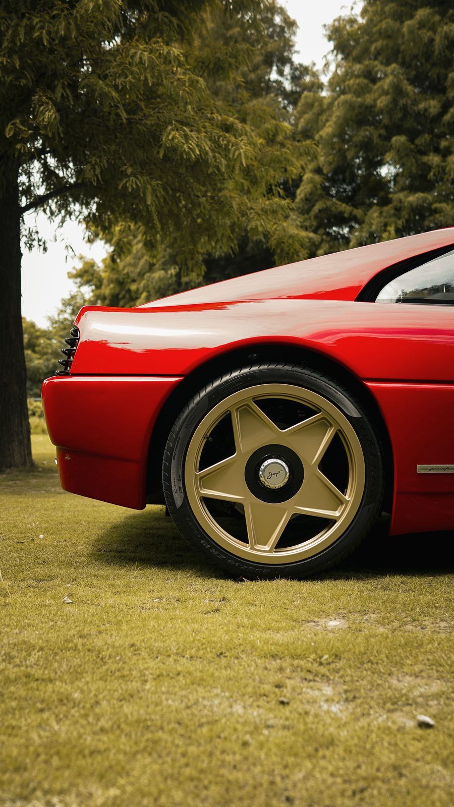 Ferrari 348 GTS 搭配 Jaeges RF 輪圈