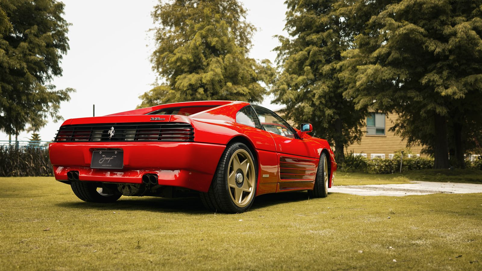 Ferrari 348 GTS 搭配 Jaeges RF 輪圈