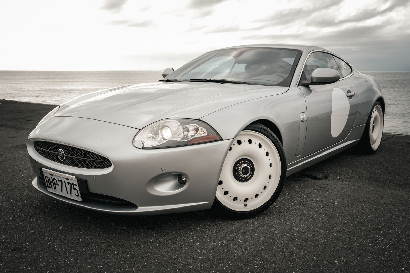 Jaguar XK X150 on Jaeges RJ wheels
