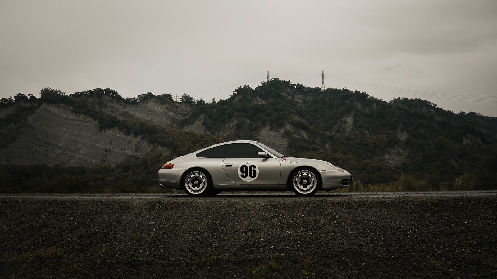 Porsche 996 Carrera 2 on Jaeges RP wheels