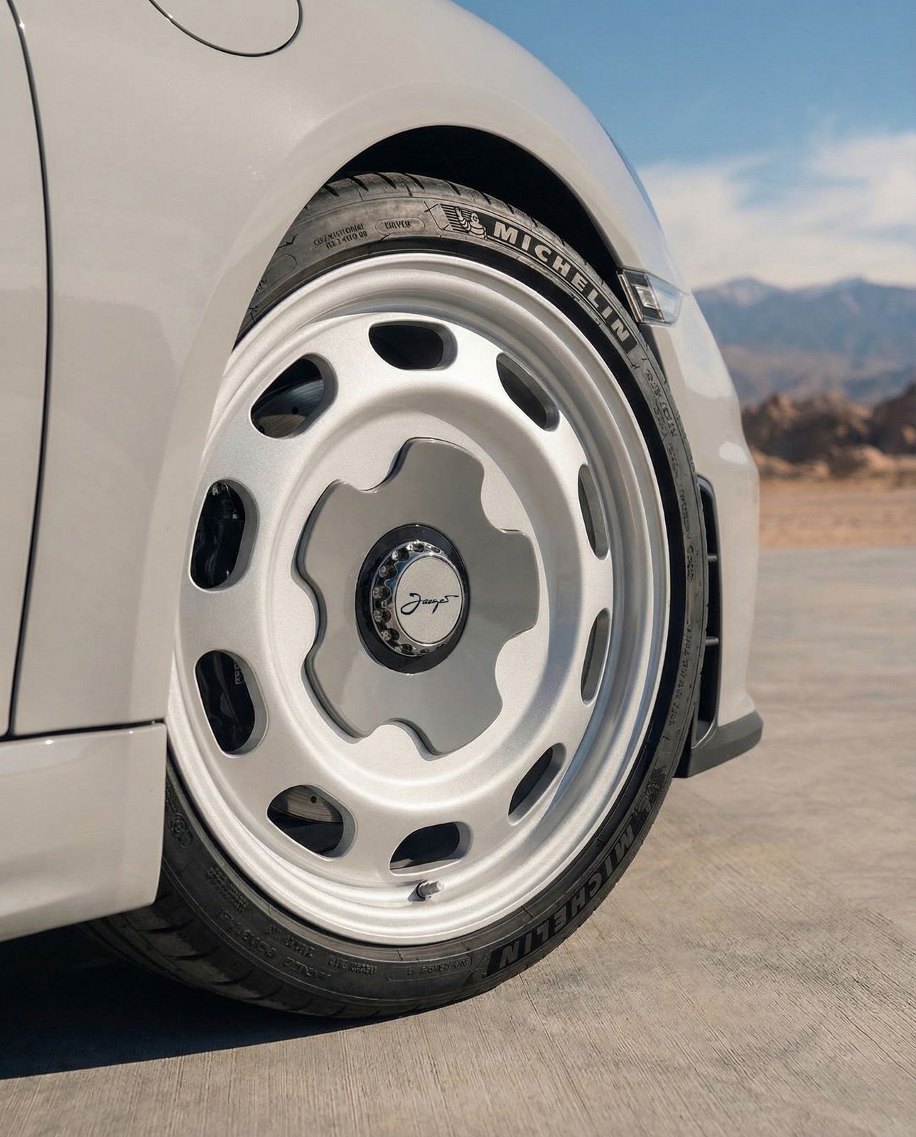 Porsche 718 Spyder on Jaeges RP wheels